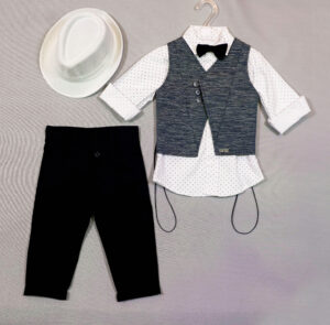Ρουχαλάκια για αγόρι ΑΕ57 Ρούχο βάπτισης σε χρωματισμούς γκρι, μαύρο και λευκό |  ΑΕ57 Νο-2 (12-24 μηνών) Ρουχαλάκια για αγόρι - "Ρουχαλάκι για το μικρό σας αντράκι" Μοντέρνα σχέδια με την καλύτερη ποιότητα ραπτικής. Ένας ιδιαίτερα μοντέρνος συνδυασμός που θα κάνει το αγόρι σας να ξεχωρίζει.