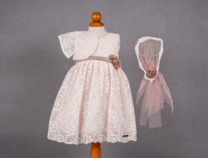 Ρουχαλάκια για κορίτσι Κ55Π Φορεματάκια βάπτισης σε ροζ χρωματισμούς με μπεζ λουλουδάκια| Κ54Ε Νο-1,2,3 Ρουχαλάκια για κορίτσι - "Φόρεμα για τη μικρή σας πριγκίπισσα" Μοντέρνα σχέδια με την καλύτερη ποιότητα ραπτικής. Ένας ιδιαίτερα μοντέρνος συνδυασμός που θα κάνει το κοριτσάκι σας να ξεχωρίζει. Μαγνητίστε όλα τα βλέμματα!!! Το εξαιρετικό ροζ φόρεμα με τα λουλουδάκια στη μέση, ταιριάζει ιδανικά με το ροζ μπολερό και η μπαντάνα σε απόχρωση ροζ ολοκληρώνει το σύνολο.