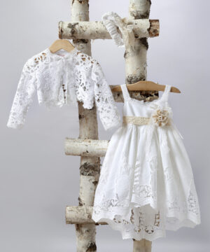 Φορεματάκι βάπτισης New life 2528-1 Νο-1,2,3 φορεματάκι βάπτισης - Ρουχαλάκια για τη μικρή σας πριγκίπισσα | Φόρεμα από μπροντερί στολισμένο με πλεκτή ζώνη και πλεκτό λουλούδι.